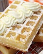 Smul wafel met verse aardbeien