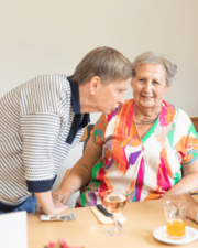 Snack van de maand mei: portie kaasballetjes