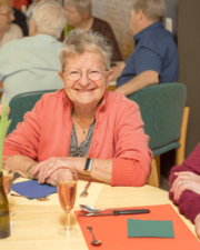 Avondsnack: loempia met frietjes en warme currysaus