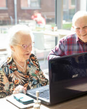 Swipe-café in samenwerking met S-Plus