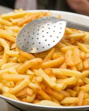 Vettige vrijdag - frietjes met stoofvleessaus