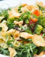 Dolle dinsdagavond: pasta pesto met kip