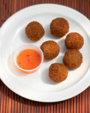 Portie bitterballen