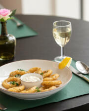 Snack van de maand: Calamares met saus