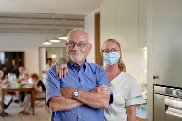 Op bezoek in woonzorgcentra? Draag een mondmasker