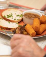 Bistro : Gebraad met kroketten